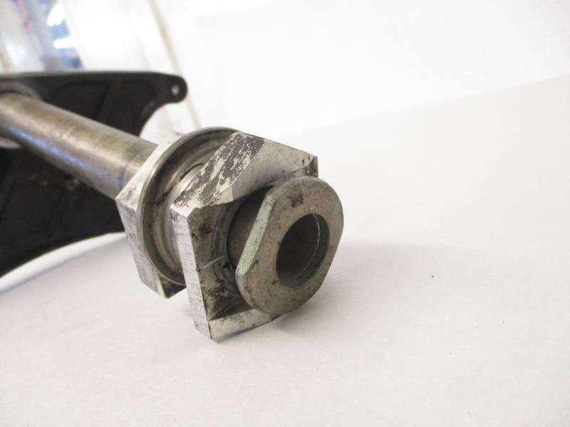 12 Kawasaki Ninja ZX-14R ZX14 Rear Axle 41068-0612 2006-2025